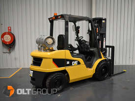 CAT 3 Tonne Forklift Fork Positioner Low Hours Current Model LPG Container Mast - picture1' - Click to enlarge