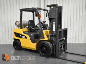CAT 3 Tonne Forklift Fork Positioner Low Hours Current Model LPG Container Mast - picture2' - Click to enlarge