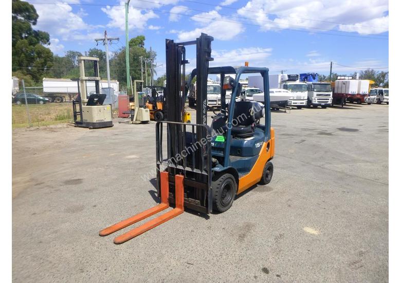 caption 2009 Toyota 32-8FG15 1.5 Tonne LPG/Petrol Forklift (GA1292)