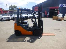 2009 Toyota 32-8FG15 1.5 Tonne LPG/Petrol Forklift (GA1292)  - picture2' - Click to enlarge