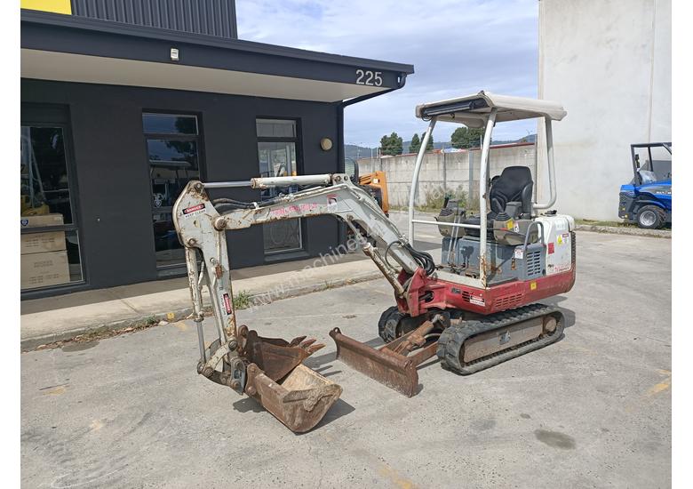 Used takeuchi USED TAKEUCHI TB016 TRACKED MINI EXCAVATOR 1 6T BUCKETS