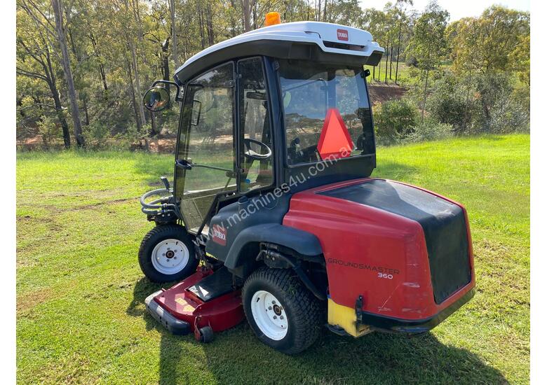 caption TORO 360 4WD 4WS Commercial DIESEL MOWER