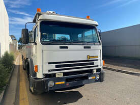 International Acco 2350G Elevated Work Platform Truck - picture2' - Click to enlarge