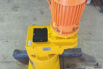 LLOYDS DEALS - 2013 JM Engineering 4 KW 38 Rpm Electric Motor Mixer Driver Gearbox (Drive Only) Mod