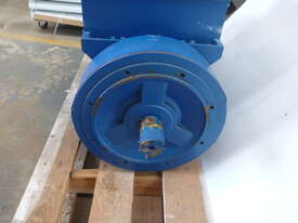 NEVER USED 30KVA GENERATOR ALTERNATOR - picture1' - Click to enlarge