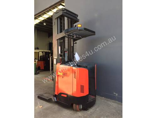 Raymond 750 R35TT Reach Stand-on Electric Forklift, Great Condition and Value For WH 