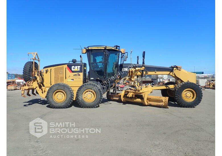 caption 2010 CATERPILLAR 12M MOTOR GRADER