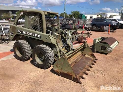 2002 John Deere 250 Hi Flow