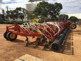 2013 Bourgault 5810 Air Drills - picture0' - Click to enlarge