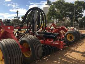 2013 Bourgault 5810 Air Drills - picture2' - Click to enlarge
