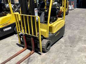 Hyster 1.8t Electric counterbalanced forklift - picture0' - Click to enlarge