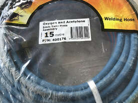 Bossweld Oxygen and Acetylene 5mm Twin Hose Assembly 15 metre 400176 - picture1' - Click to enlarge