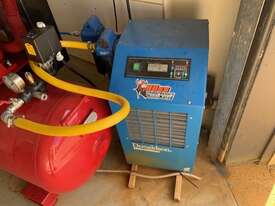  Air Compressor with Clean Air Package - picture0' - Click to enlarge