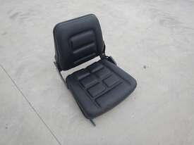 Forklift Seat - picture0' - Click to enlarge