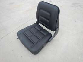 Forklift Seat - picture0' - Click to enlarge