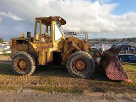 Cat 950 Front End Loader - picture0' - Click to enlarge
