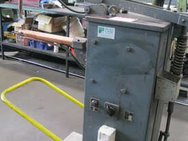 Norman 25 KVA Treadle Spot Welder - picture2' - Click to enlarge