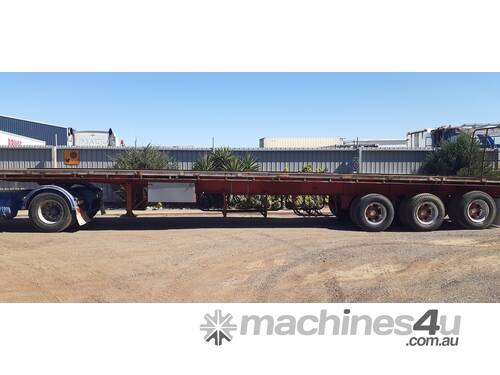 Custom triaxle Flat top tailer