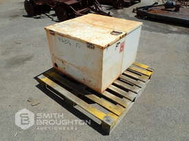 2 X STEEL BOXES - picture1' - Click to enlarge