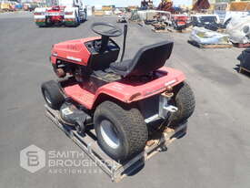 MTD YARD MACHINES RIDE ON LAWN MOWER - picture1' - Click to enlarge