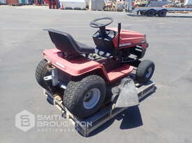 MTD YARD MACHINES RIDE ON LAWN MOWER - picture2' - Click to enlarge