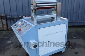 Mathis VFM Lab Padding Mangle Dye Testing