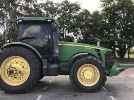 USED JOHN DEERE 8270R - picture0' - Click to enlarge