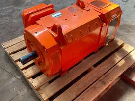 142 kw 195 hp 1660 rpm 460v Foot Mount 225 frame DC Electric Motor Baumuller Type GNA225MV - picture1' - Click to enlarge