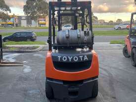 2017 Toyota 2.5 tonne forklift  - picture0' - Click to enlarge