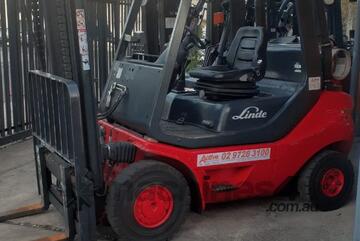 ACTIVE FORKLIFTS - 2008 Linde 2.5 ton forklift for sale-5.5m lift height only 4000 hours