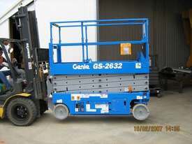 GENIE Scissor Lift - picture0' - Click to enlarge