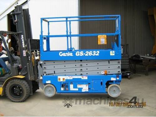 GENIE Scissor Lift