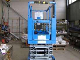 GENIE Scissor Lift - picture1' - Click to enlarge