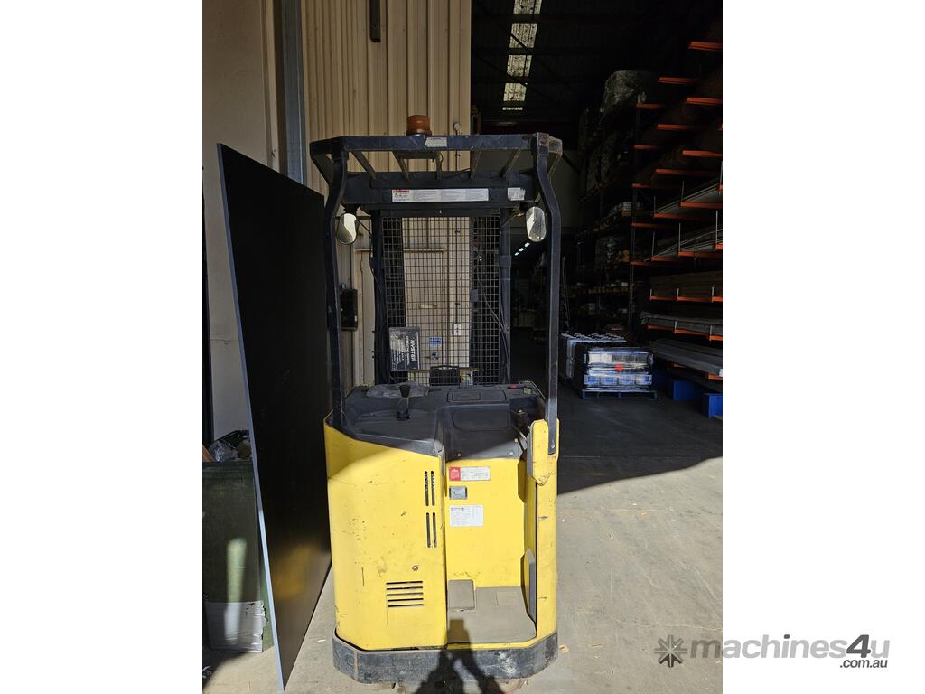 Used hyster N40XMR Ride on Reach Trucks in BUNDABERG, QLD