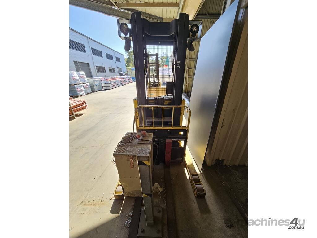 Used hyster N40XMR Ride on Reach Trucks in BUNDABERG, QLD