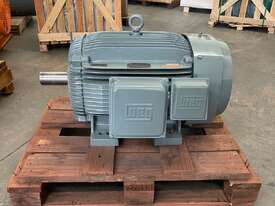 75 kw 100 hp 4-pole 1480 rpm 415v 250S/M frame IP65 Mining AC Electric Motor WEG Model KTE46 - picture0' - Click to enlarge