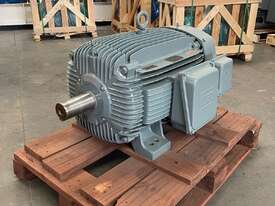 75 kw 100 hp 4-pole 1480 rpm 415v 250S/M frame IP65 Mining AC Electric Motor WEG Model KTE46 - picture0' - Click to enlarge