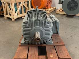75 kw 100 hp 4-pole 1480 rpm 415v 250S/M frame IP65 Mining AC Electric Motor WEG Model KTE46 - picture1' - Click to enlarge