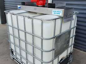 Mixing in Your IBC Tote Tank | FluidPro DM-10 IBC Mixer - picture2' - Click to enlarge