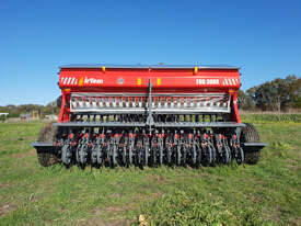 FARMTECH FDD 3000 DOUBLE DISC SEED DRILL (3.0M) - picture2' - Click to enlarge