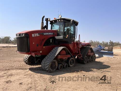 VERSATILE DT620 TRACTOR