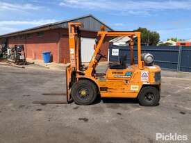 Mitsubishi FG35 Forklift - picture2' - Click to enlarge