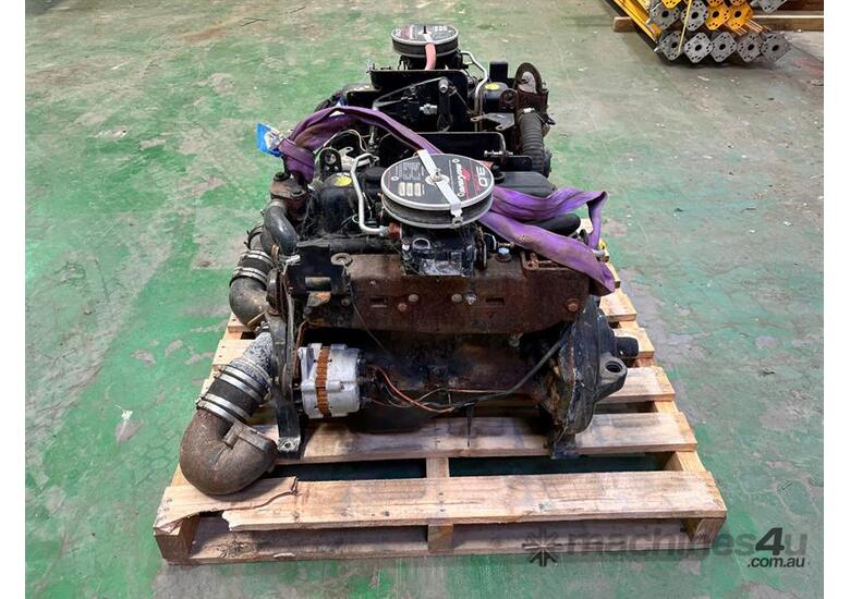 Buy Used 2 X 3L MERCURY BOAT MOTORS 2 X 3L MERCURY BOAT MOTORS Engines