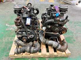 2 X 3L MERCURY BOAT MOTORS - picture1' - Click to enlarge