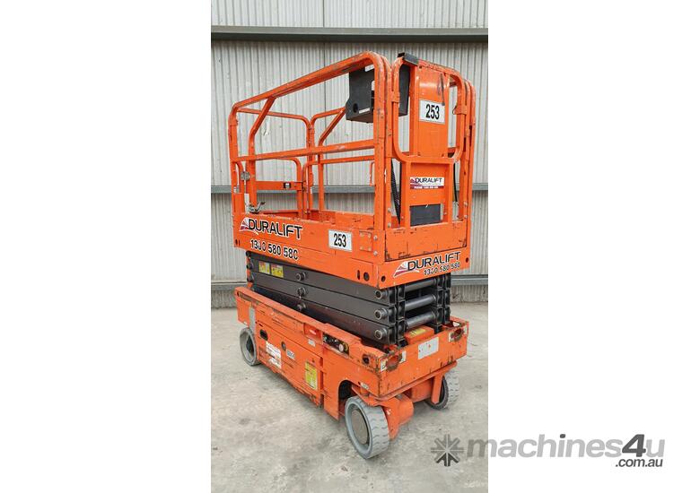caption Dingli 8m /19' Electric Scissorlift