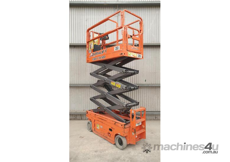 caption Dingli 8m /19' Electric Scissorlift