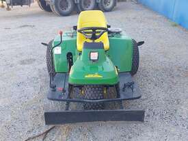 John Deere 1200a - picture0' - Click to enlarge