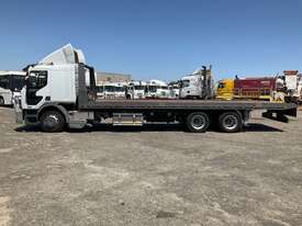 2004 Mack Premium Tandem Axle Chassis Tilt Tray - picture2' - Click to enlarge