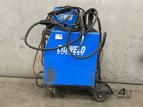 Cigweld Transmig 330se Mig Welder