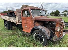 BEDFORD TRUCK - picture1' - Click to enlarge